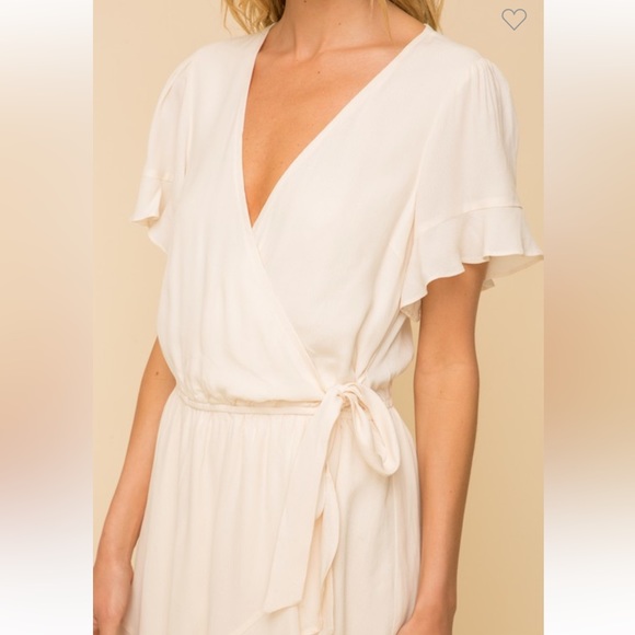 125. Romper Faux Wrap Ruffle Flutter Sleeve Cream - Picture 5 of 7